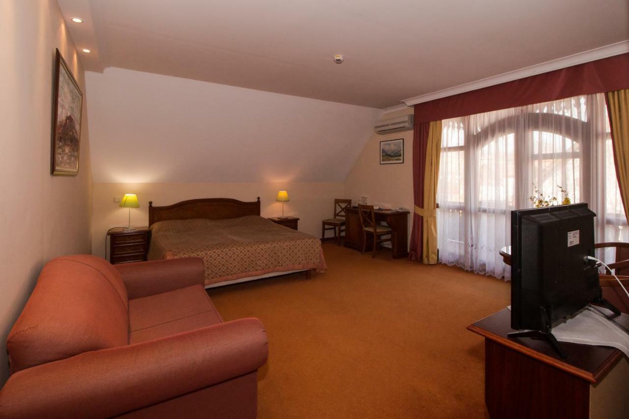 Hasik Hotel Magyarpolány المظهر الخارجي الصورة
