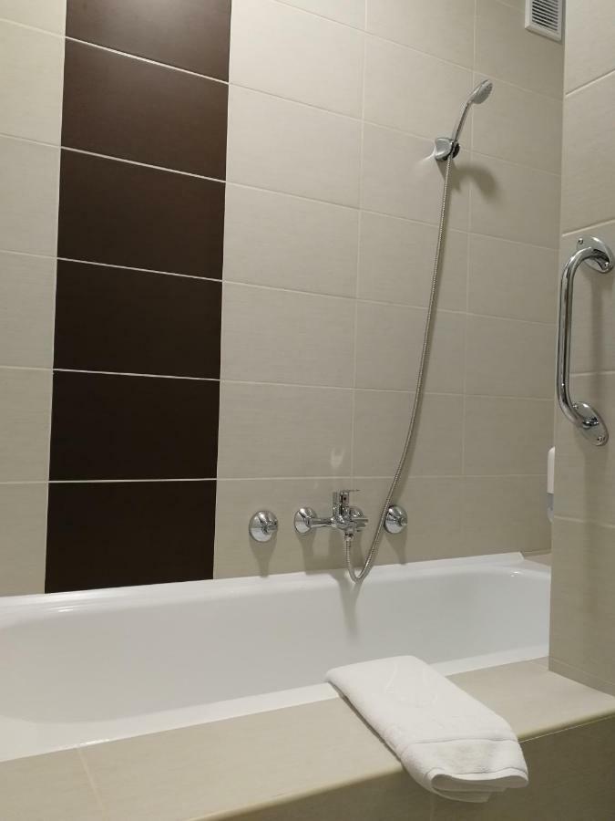 Hasik Hotel Magyarpolány المظهر الخارجي الصورة